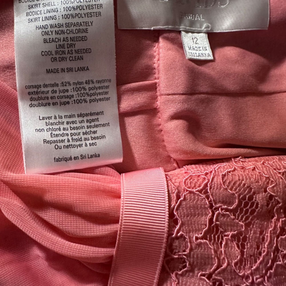 Dress - Picture 4 of 6